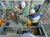 hình ảnh Lắp đặt thang máy tải hàng kết hợp với băng chuyền điều khiển tại công ty Cổ phần chăn nuôi CP Việt Nam