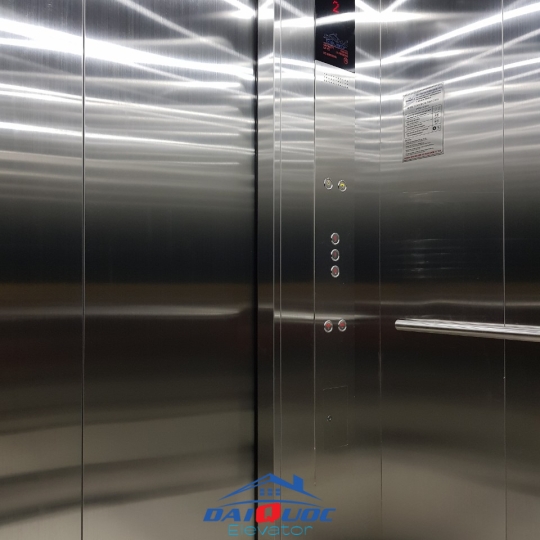 THANG TẢI KHÁCH INOX