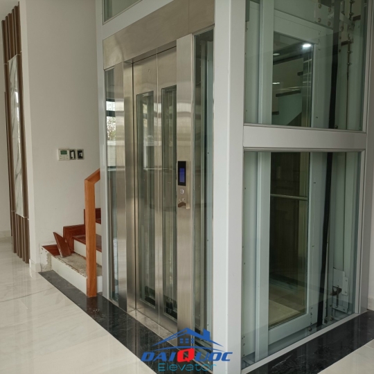 thang homelift lồng kính cửa mở tự động